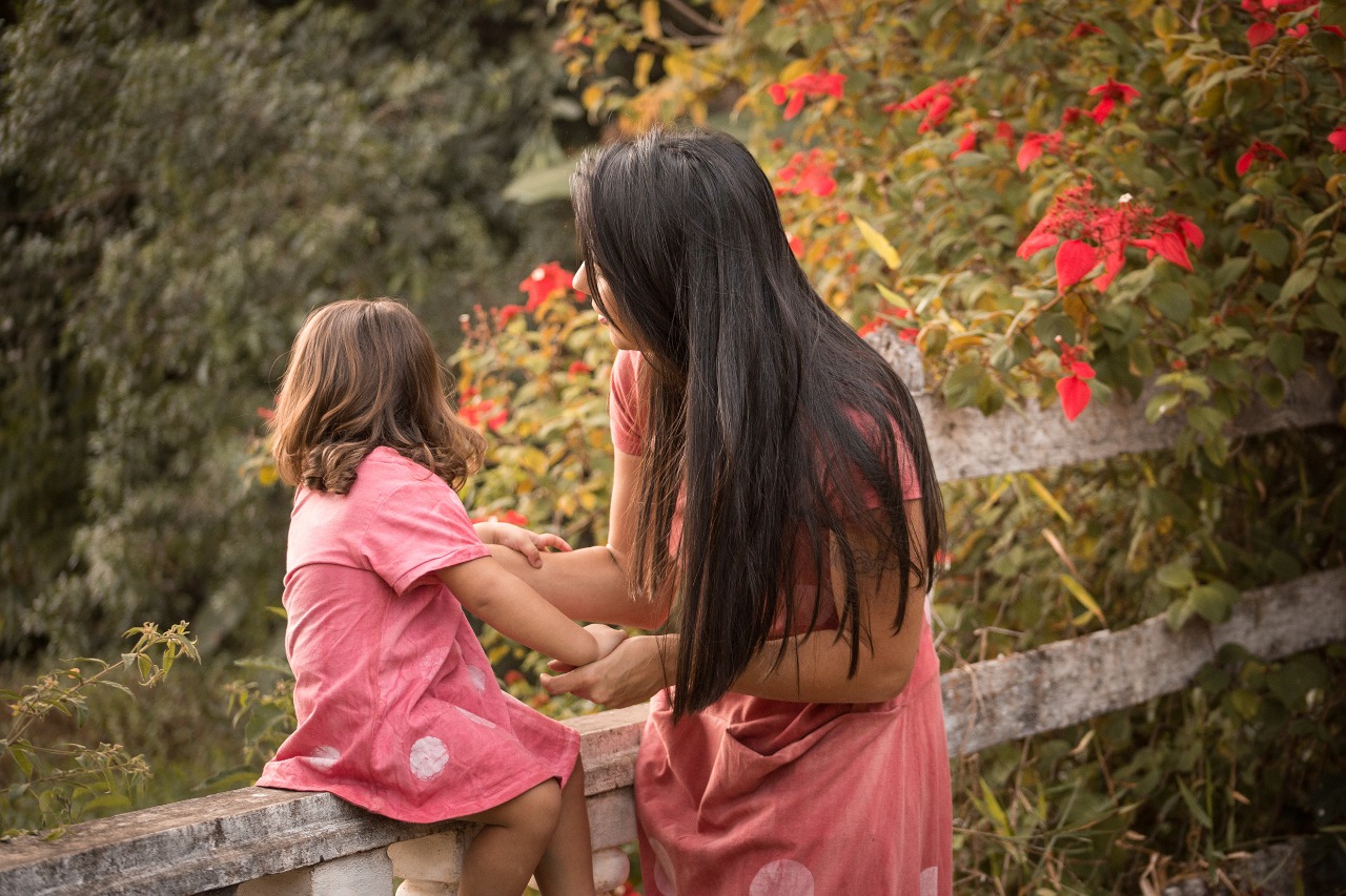 Carinho e cumplicidade.